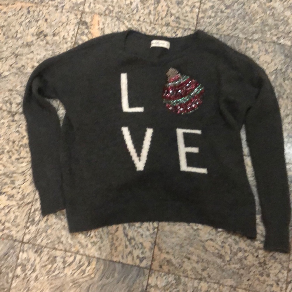 womans abercrombie and fitch sweater